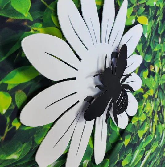 Bee on Flower Layered Metal Sign - Daisy Flower - Custom Metal Sign