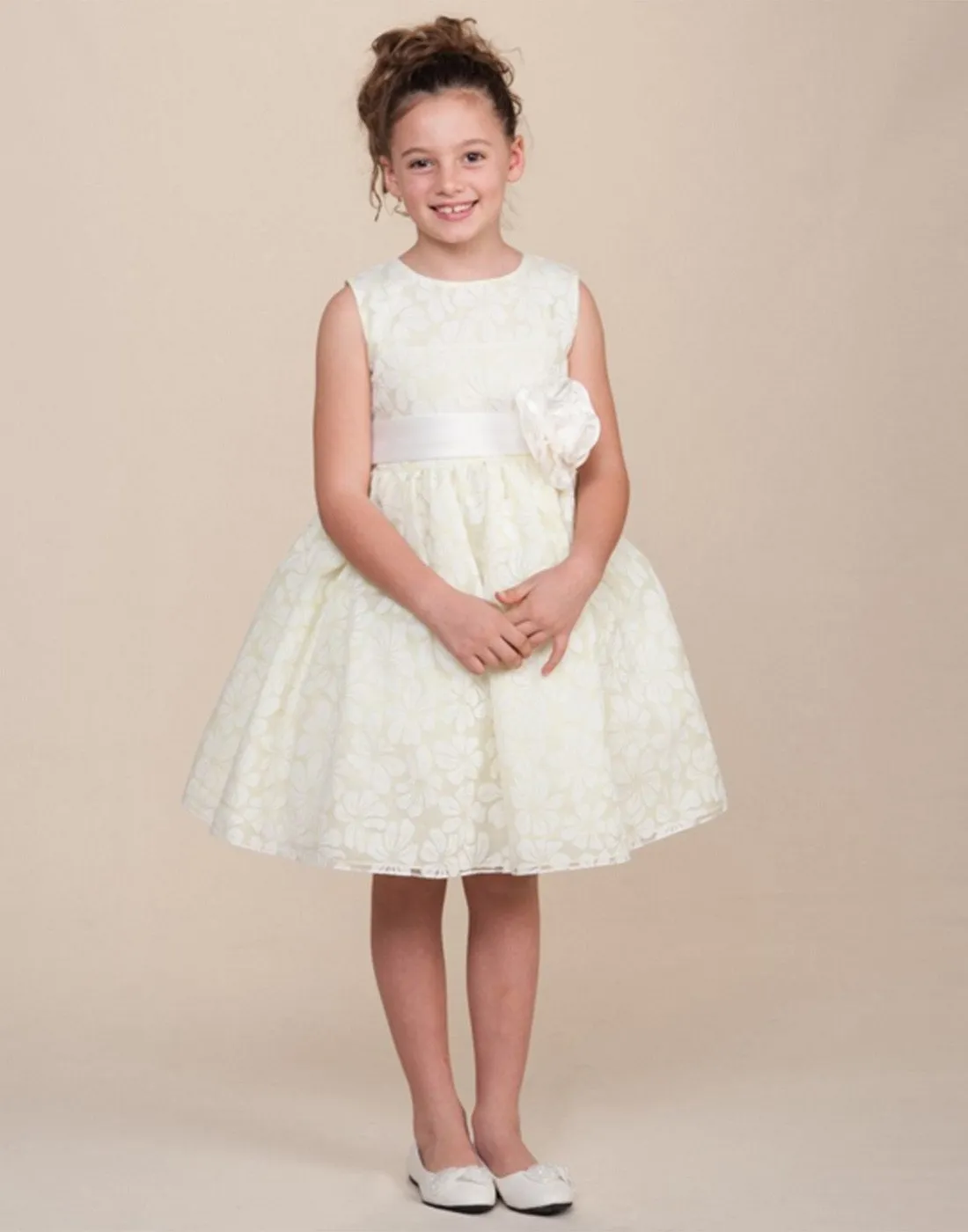 Bewitching Sleeveless Lace Flower Girl Dress - Ivory