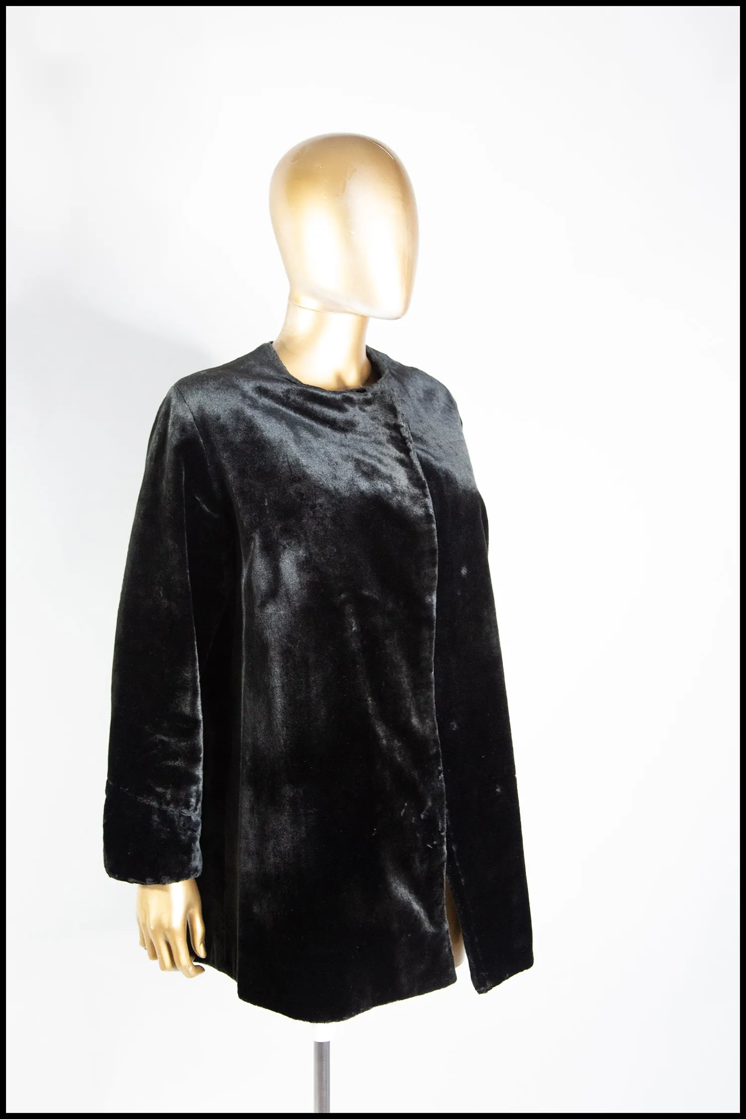 Vintage 1920s Heavy Black Velvet Coat