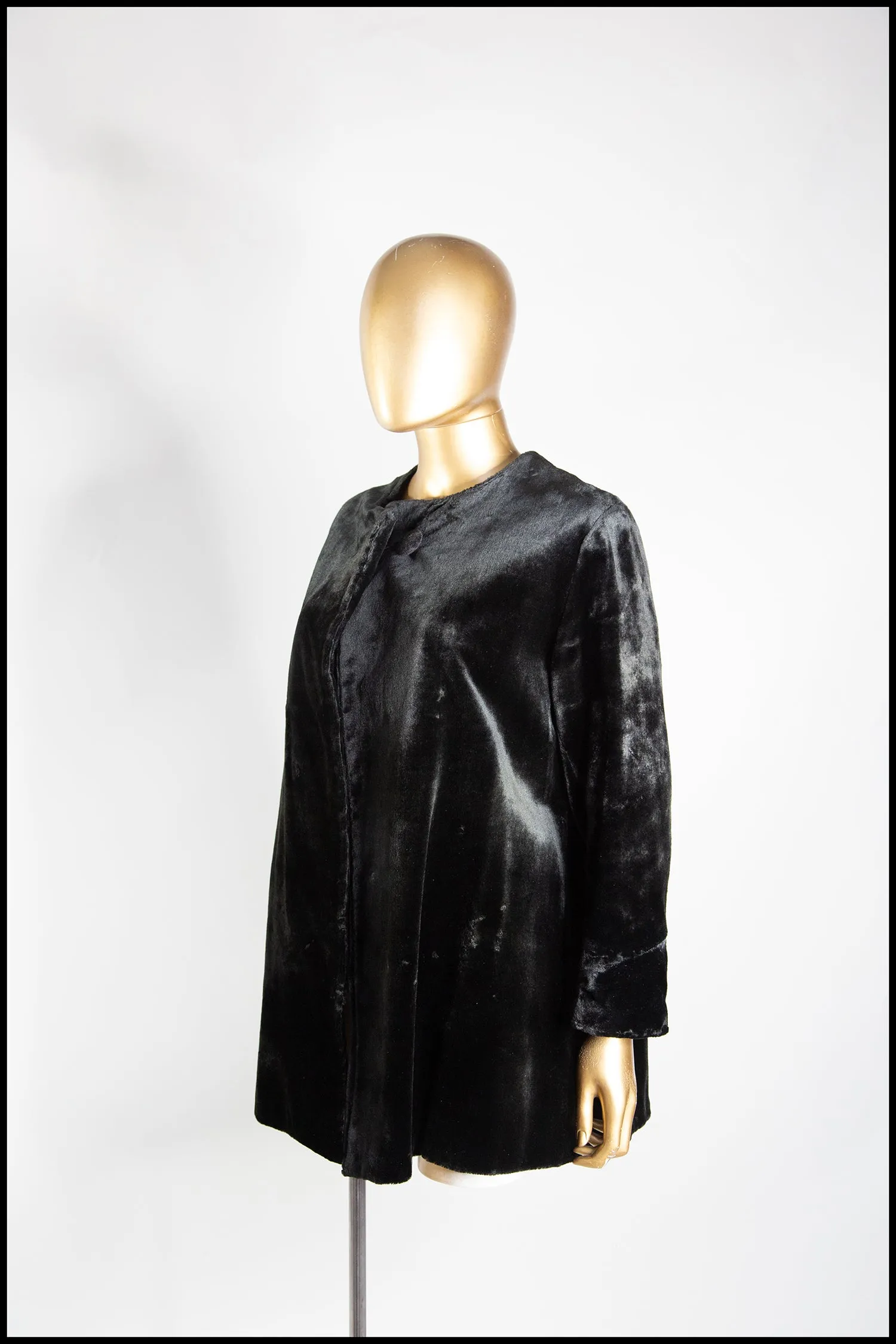 Vintage 1920s Heavy Black Velvet Coat