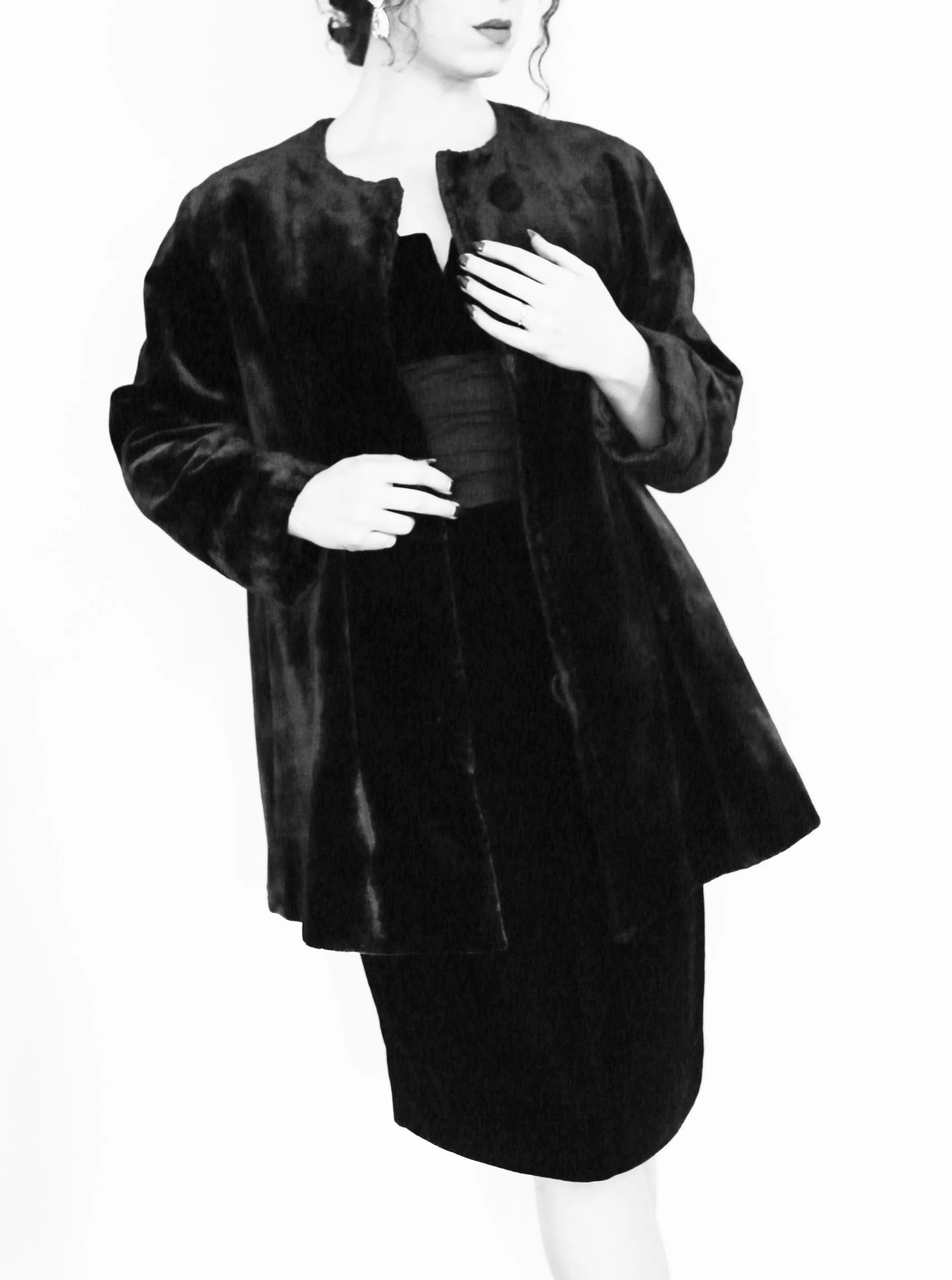 Vintage 1920s Heavy Black Velvet Coat